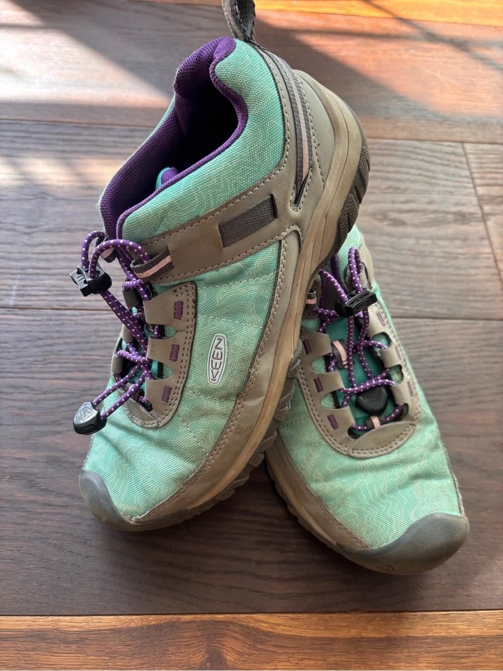 Keen kids targhee Athletic Hiking Shoes teal with Purple Accents